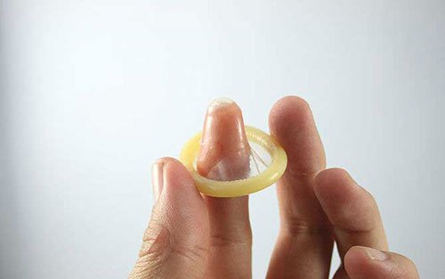 عکس کاندوم استفاده شده